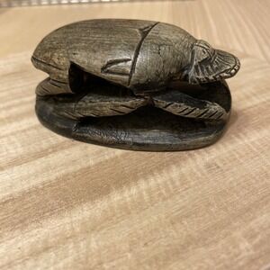 vintage hand-carved jade scarab beetle paperweight 3.5"